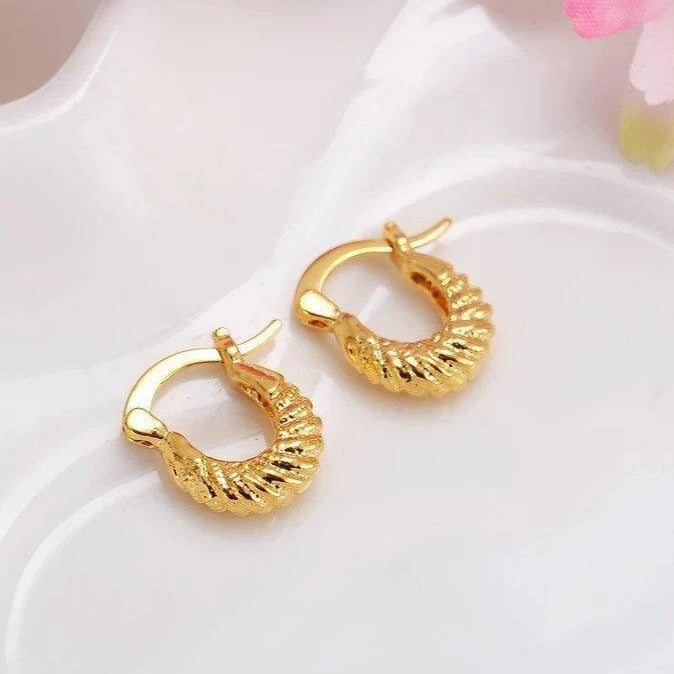 Twisted Hoop Earrings|14k Gold Plated|Lightweight Croissant Earrings for Women - Dafitty